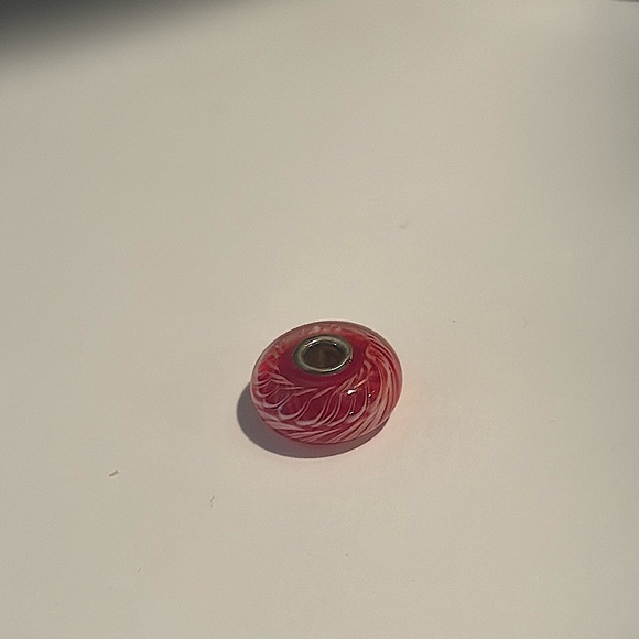 Trollbeads Red Feather Glass Bead - Picture 2 of 7